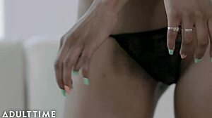 bubble butt craves thick dick!