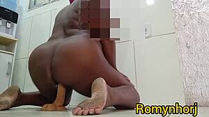 morena com tes�o mandou video pro amigo acabou caindo na net no ano novo