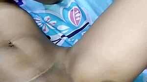 Naboen fortsetter sexlekene etter massasje