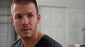 Leana Lovings Works Hard in Family Pies S31-E1