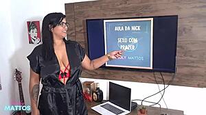 aluno goza na boca da professorinha gostosa - leo ogro