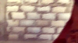 Tipper encantado con mi mujer me complace sin saber