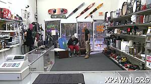 Amateur angel shows her curves