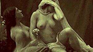 Retro Striptease in Vintage Style 😊