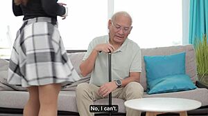 Apa sih om tua ini nanya-nanya gue soal jadi jantan?