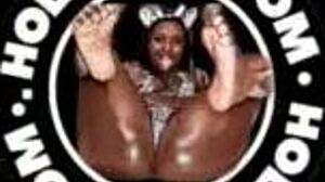 eu rebolo na rola do macho da minha amiga toda vez