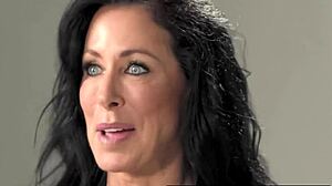 Mommy’s Girl - Stacked Milf Reagan Foxx Teaches Hot Masturbation Tricks