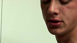 TWINKS DOMINIK AND PETR FUCK BAREBACK HARD