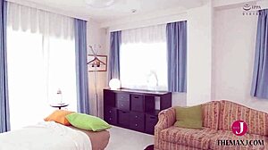 Yo, tjek denne japanske kone Mami Nagase revet mellem svigerfar og nevø i dampende intro! 🔥😍