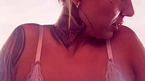 Gym sweat reveals see-through tits and wet pussy