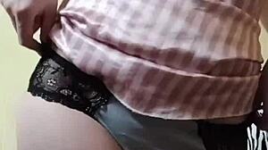 Elza Kom's Pussy In Panties Fetish