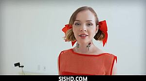 ALIYA BRYNN DEEPTHROATS ON KITCHEN COUNTER