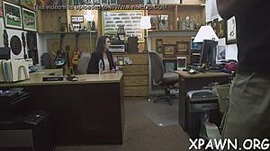 amateur couple in sucking contest, pussies rammed hard 😏🍆