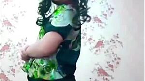 Twerking big white ass crossdresser rides in homemade scene