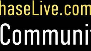 Hey, wanna see Charlee Chase and Taylor Raz double-team a blowjob?