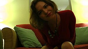 Moglie troia tradisce in HD col vecchio cuckold che guarda!