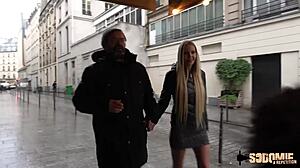 Florane blonde slut offered to stranger for anal fun 😏.