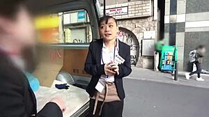 Vegetable Sommelier Loves Raw Veggies and Hard Action in Car!