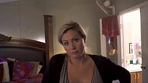 Jaz, uh, pomagam ranjenemu pastorku se kopati, veš, Coco Vandi tukaj!