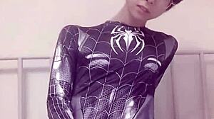 性感18岁男同蜘蛛侠式自慰！