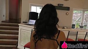 i'm val mineirinha showing off and cumming hard for the cameras