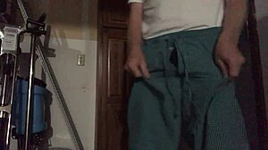 A Gentle Gay Rub Session