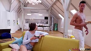 ستاسي كروز تركب قوي لمتعة القذف في Family Pies! وااو!