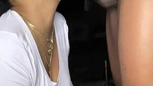 Sexy Girl Performs Oral Pleasures.