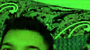 Krása Gina dráždí kundu v jóga kalhotách pro městské vzrušení