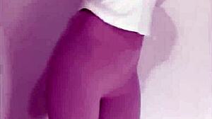 Siganjue in Sexy Lingerie Masturbates Wildly in Black Stockings!