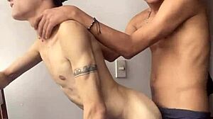 Sexo en el sauna gay