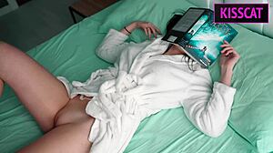 Завязанная мачеха найдена пасынком в запретной спальне