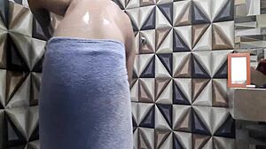 largado e pelado 1 explores freedom and nudity in a subtle way, with hints of fetish and femdom themes