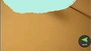 Morena de fuego se masturba para mí