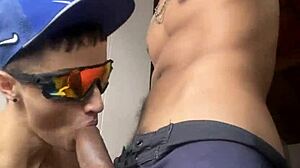 Sexo en el sauna gay