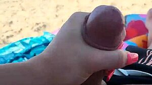 Sleduj, ako ho dostanem rovno na verejnej pláži, také divoké! 🌊