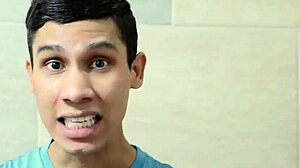 إيغور وجي يستكشفان قبول الذات بالإباحية المثلية