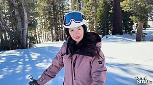 girl teaches gay friend how to suck pussy with toys