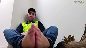 work sucks, but i escape into foot fantasy dreams with my step gay dad! 😌🦶