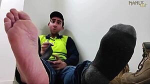 work sucks, but i escape into foot fantasy dreams with my step gay dad! 😌🦶