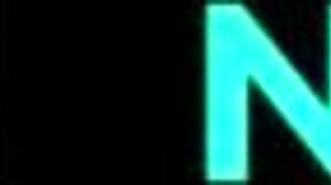 Hej, poglej blondinko femdom, ki zveže Ashley Adams za grob fisting!