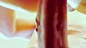 brunett barfot-par fingerer og knuller i offentlig basseng