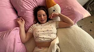 she moans loudly during rough homemade sex with cumshot