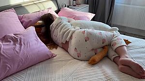 she moans loudly during rough homemade sex with cumshot