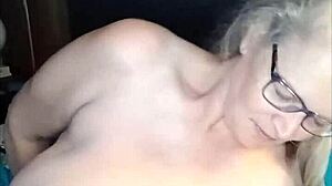 Hot milf masturbates to intense orgasm live on webcam private chat 😍