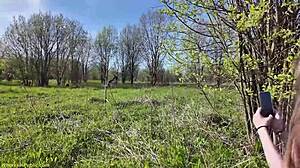 Gimnasta Se Folle el Culo Públicamente Mirada