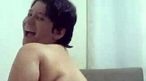 novinha cheating on boyfriend, showing wet pussy to guys 😏