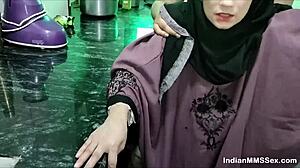 Çarşafındaki Hindistanlı Müslüman Eş Mutfakta Sertçe Sikiliyor