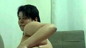 novinha cheating on boyfriend, showing wet pussy to guys 😏