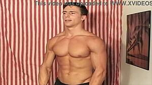 18 Yr Old Reese Rideout Strips and Works Out Hard